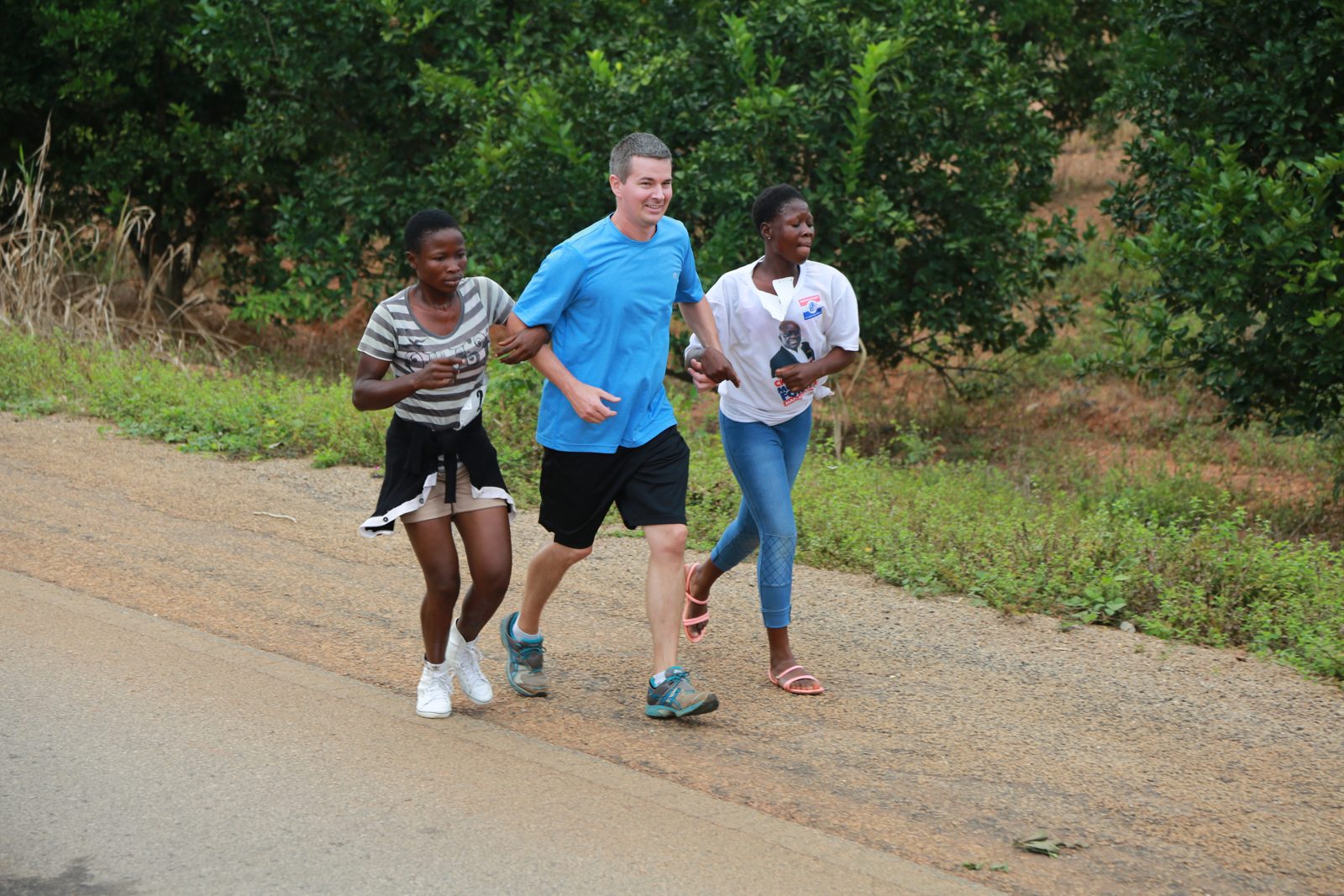 Runners side by side on the course
